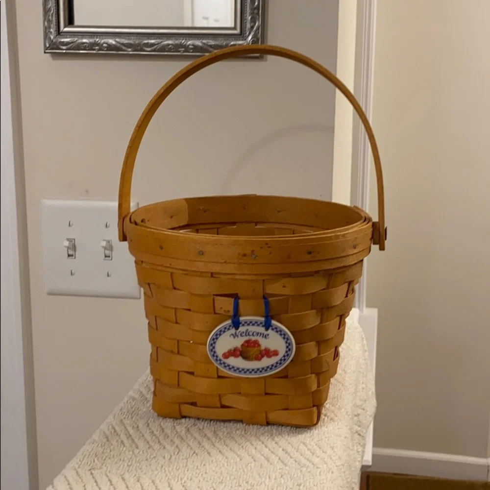 Vintage 1995 Longaberger Brown Handwoven Fruit Basket Swinging Handle & Tie-on